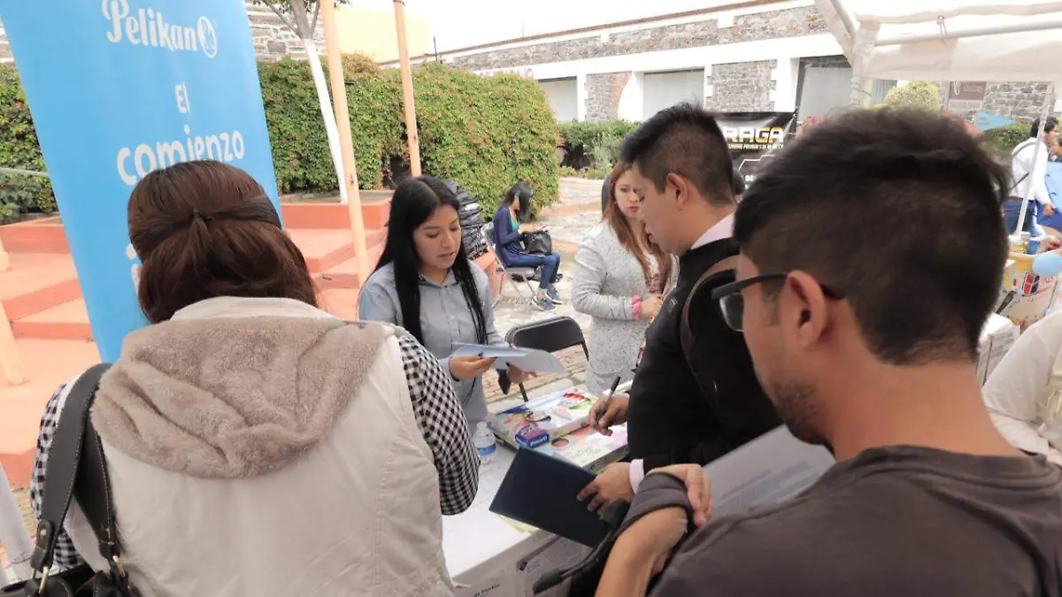 Biestro responde ante alza de desempleo en Puebla