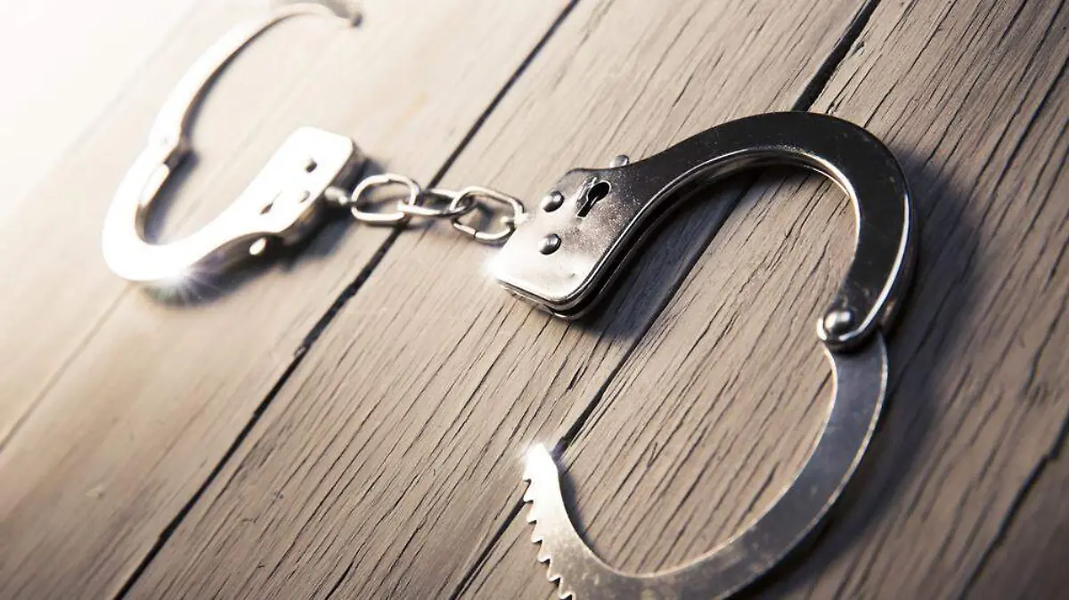 Esposas abiertas libertad