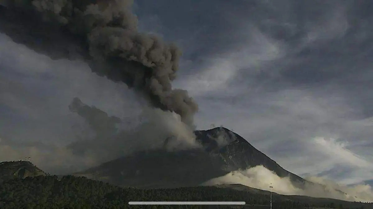 explosion volcan