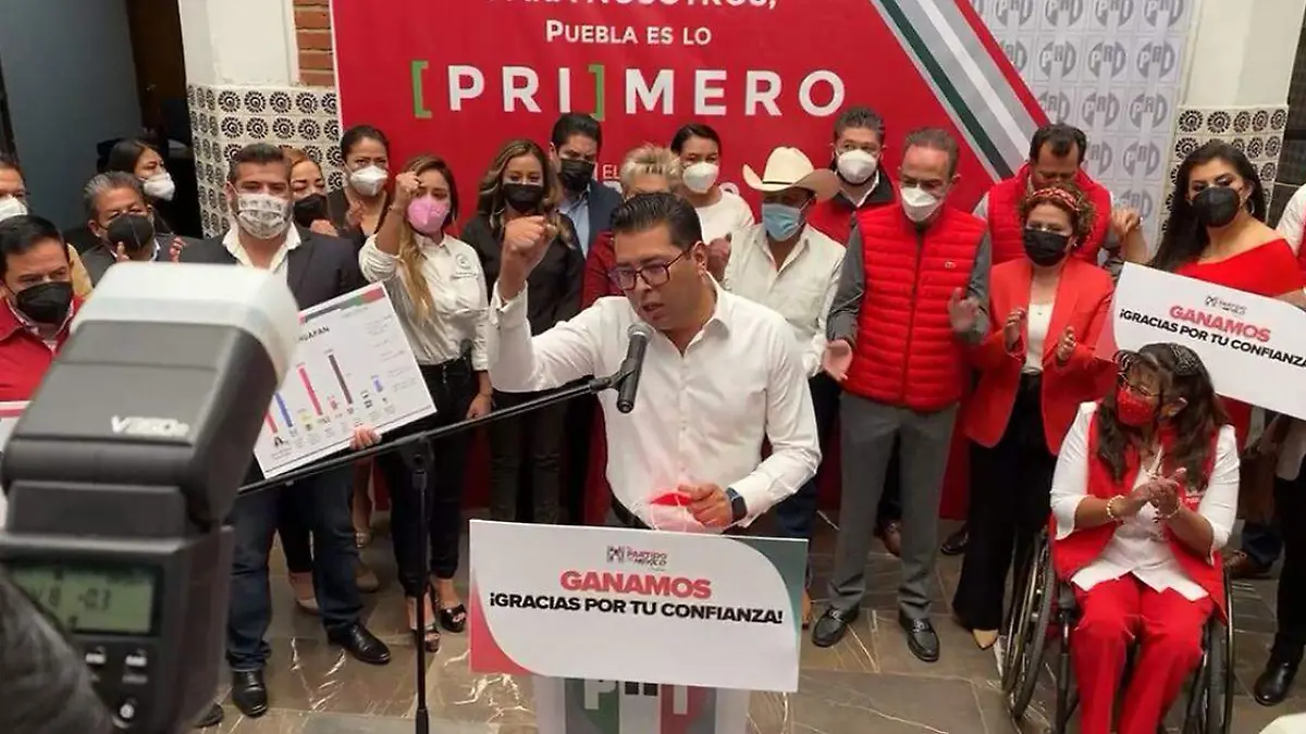 La dirigencia estatal del PRI celebró el virtual triunfo de sus candidatos en los municipios de Tlahuapan y Teotlalco