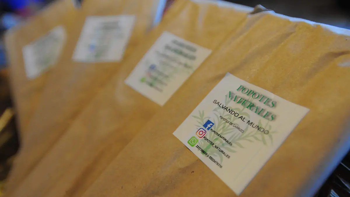 En redes sociales como Facebook e Instagram aparecen como Popotes Naturales