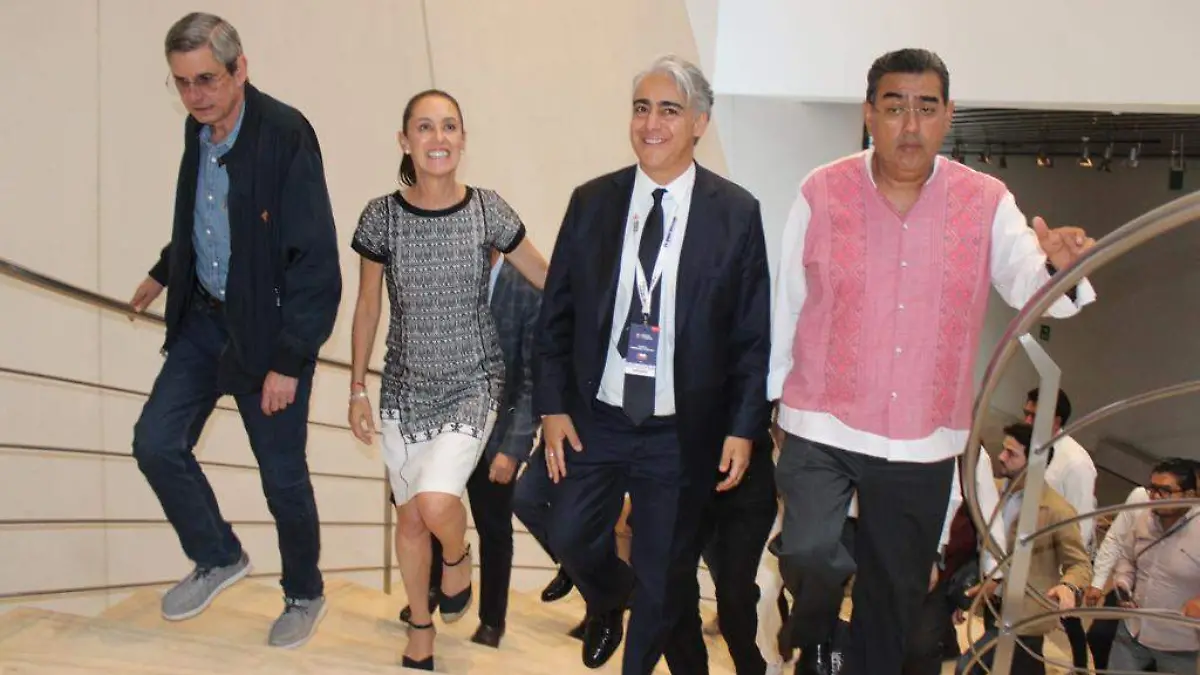 Claudia Sheinbaum abre espacios a quienes no ganen encuesta en Puebla 