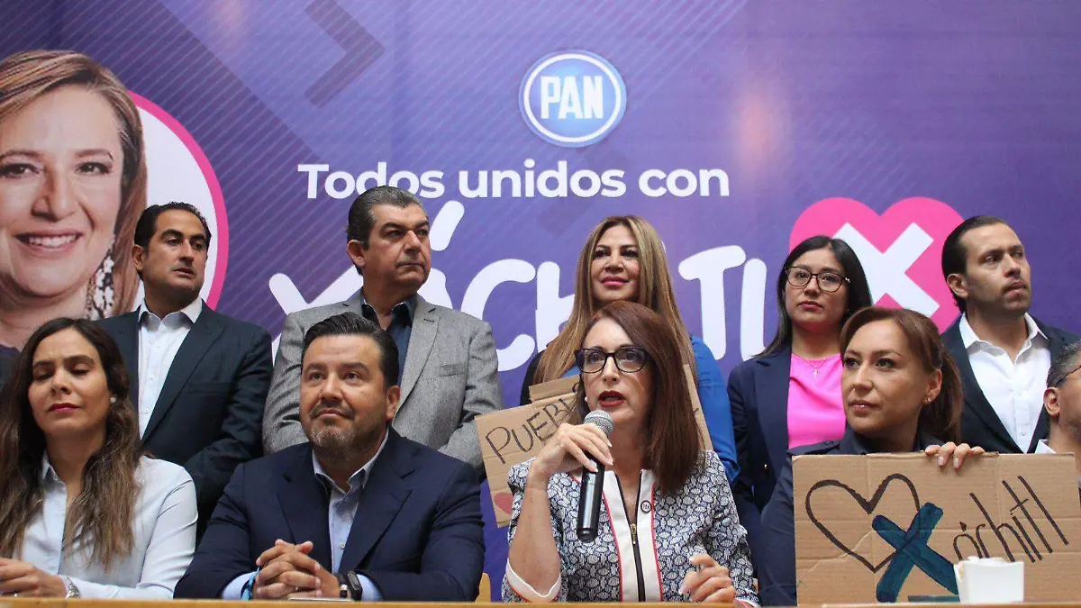 panistas de Puebla se suman con Xochitl