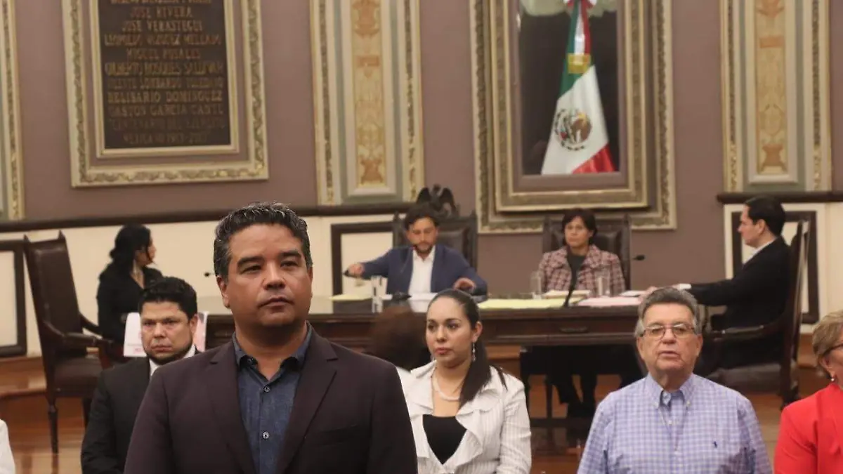HISTORIA 2 JAVIER - CONGRESO (2)