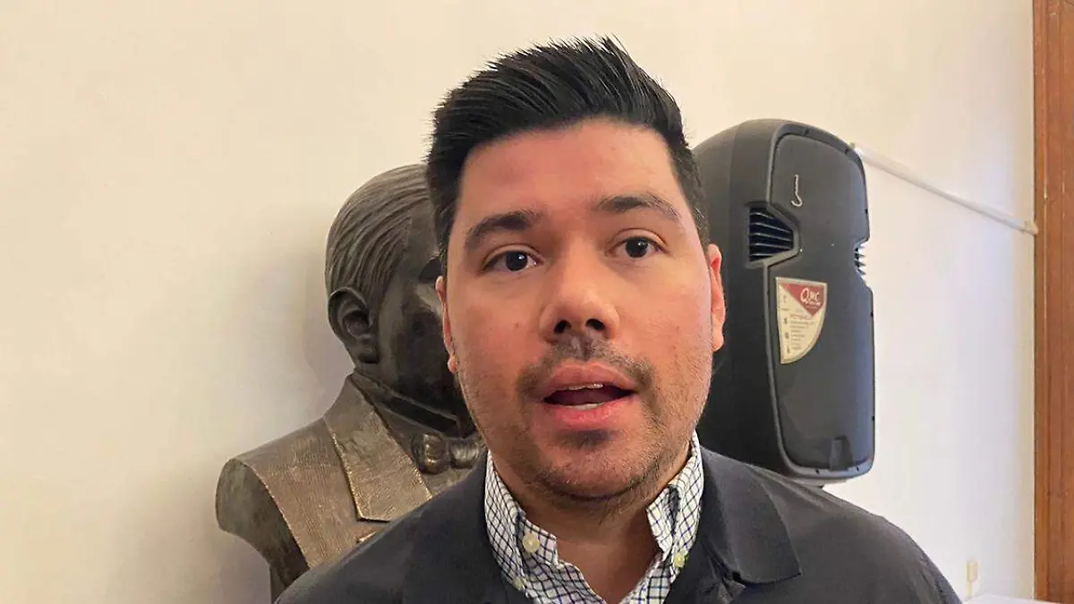 El dirigente estatal del Partido Verde Ecologista de México (PVEM), Jaime Natale Uranga, anunció que dio positivo a coronavirus