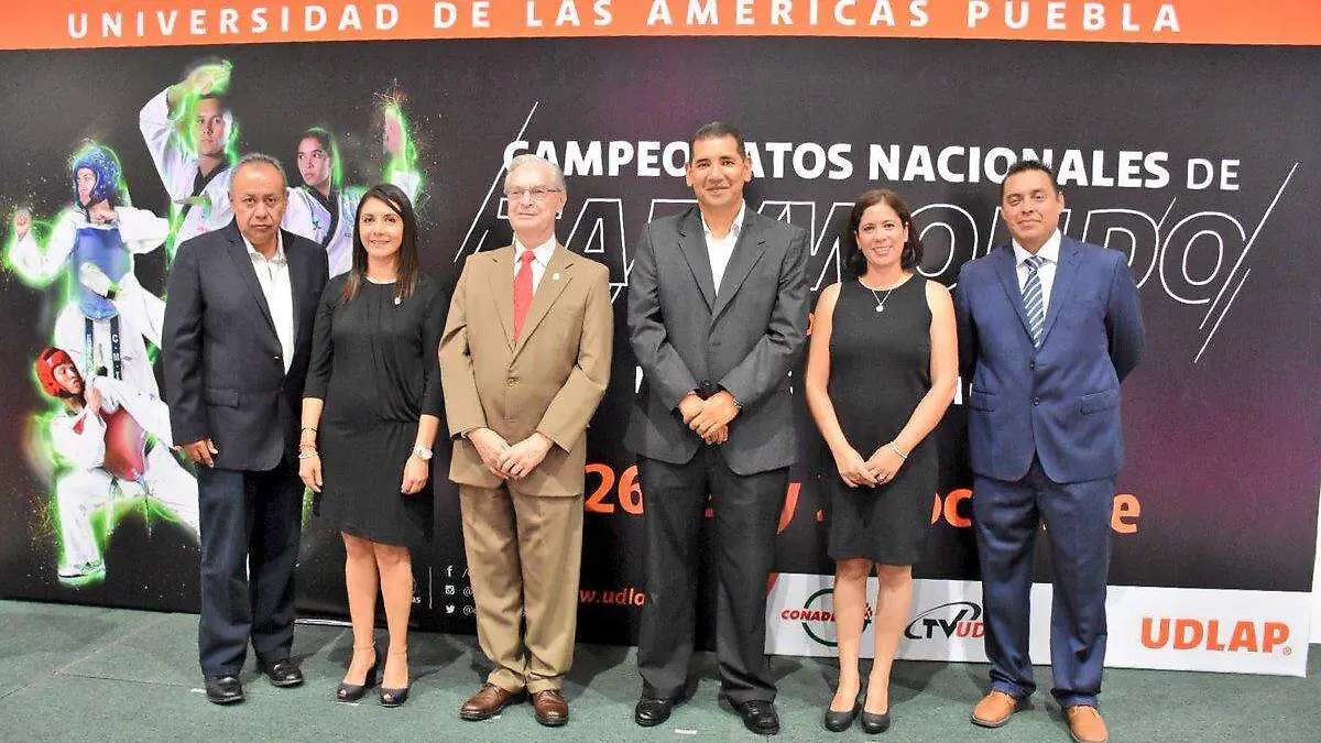 LAS AUTORIDADES30pcolor