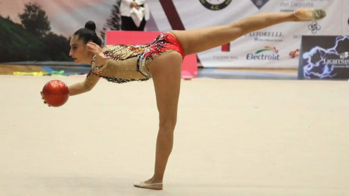 Las seleccionadas nacionales dieron una gran demostración en el gimnasio Miguel Hidalgo Fotos Julio César Martínez