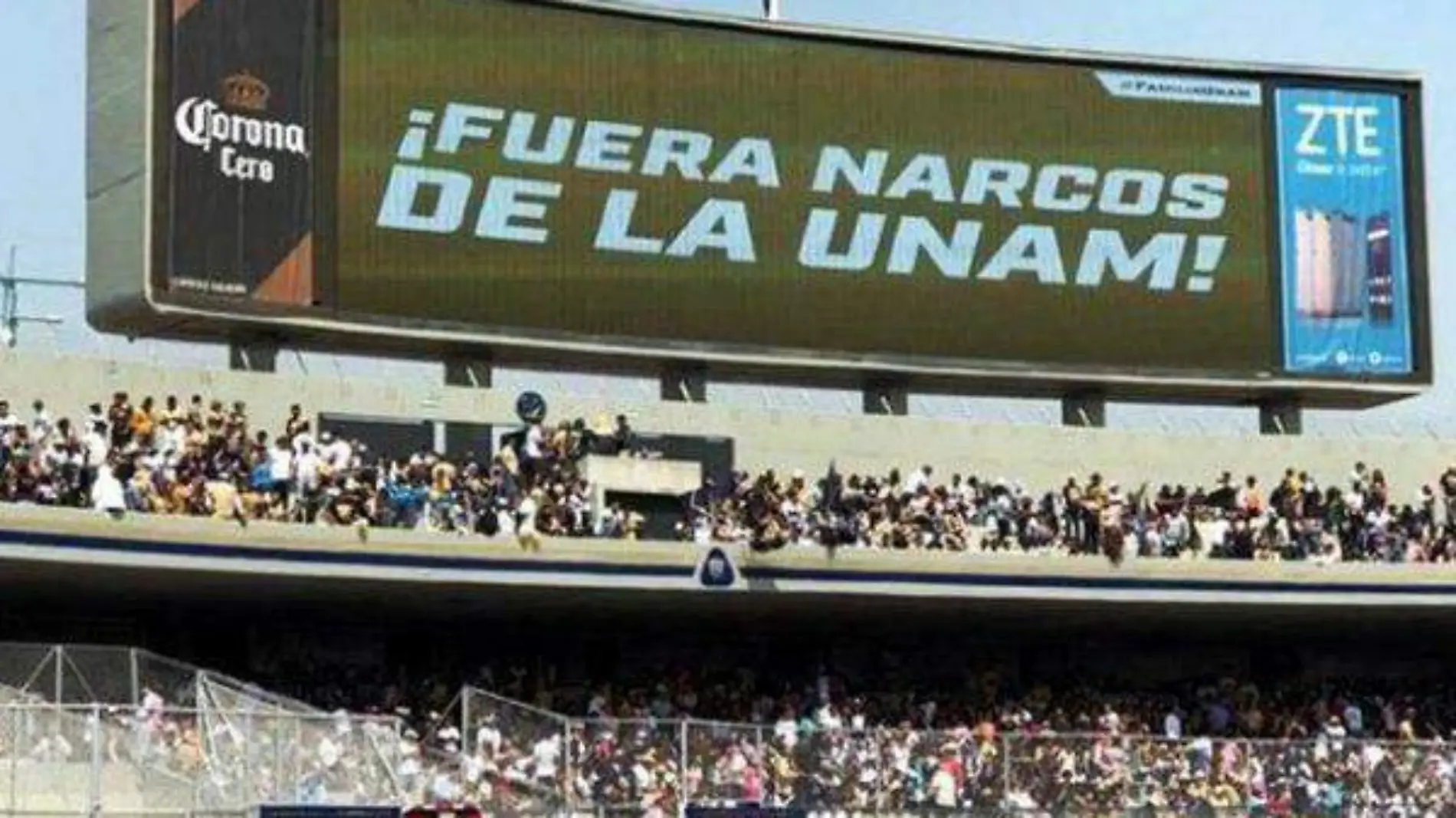 Fuera-Narcos-Pumas-600x390