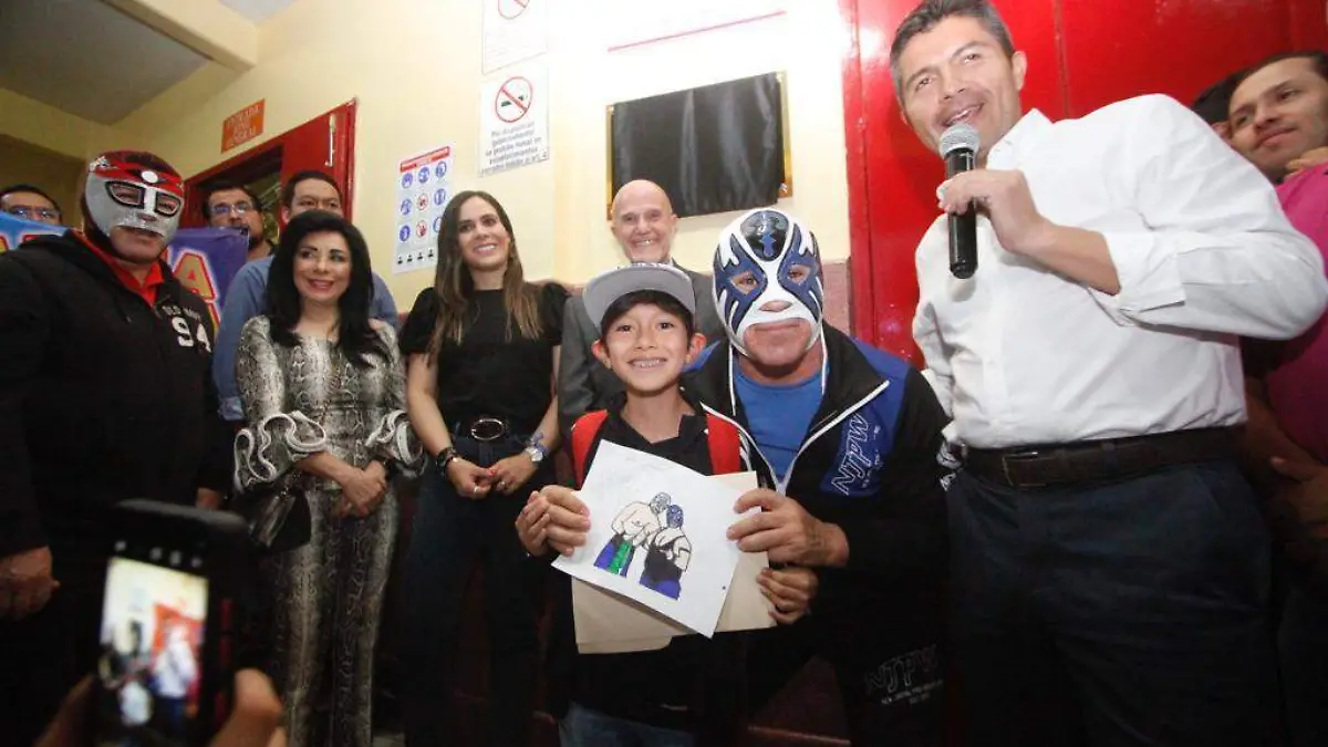 Puebla, sucursal de la Atlántida: Reconocen a Atlantis como ciudadano distinguido