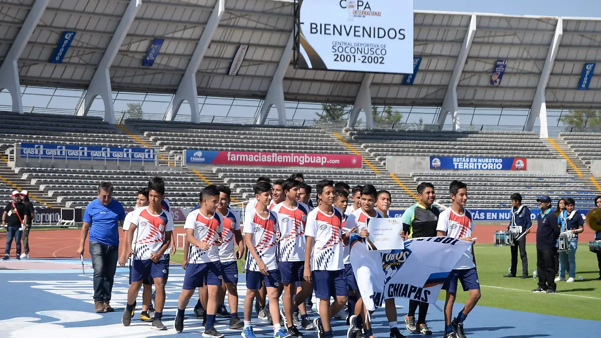 Copa Lobos BUAP 50p byn