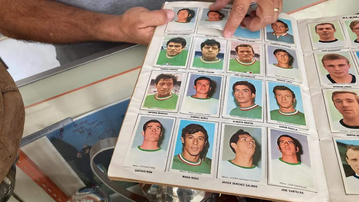 En esa colección aparecen Pelé, Teófilo Cubillas, Gordon Banks