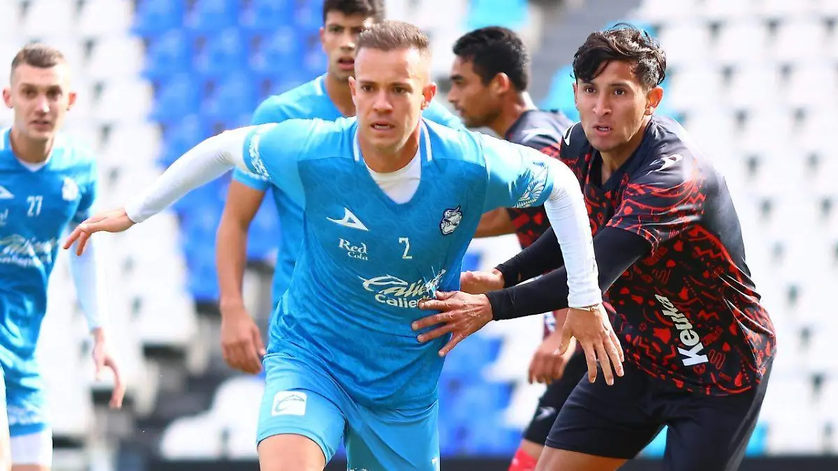 Gustavo Ferrareis en acción Cortesía Club Puebla