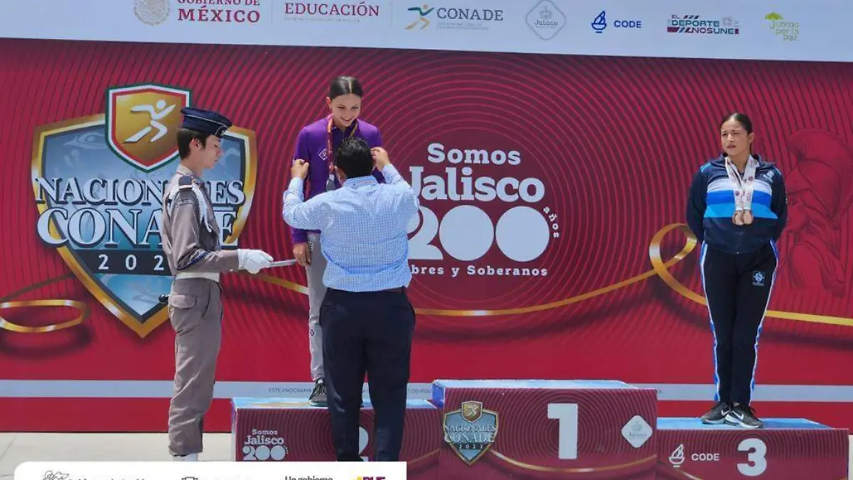Ivana Contreras en la ceremonia de premiación