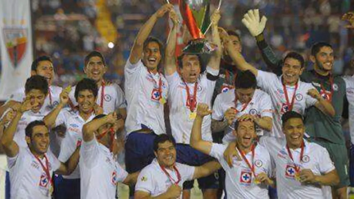 nota-cruzazul-600x237