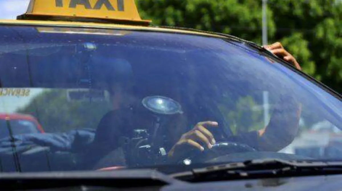 Taxi-taxistas-471x314