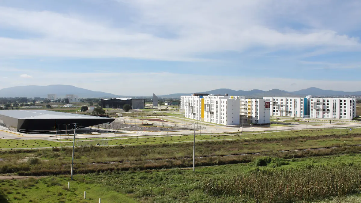 HISTORIA 8 FOTO EL SOL DE PUEBLA CD MODELO CASAS EL PILAR SN JOSE CHIAPA JAVIERP 2109180003
