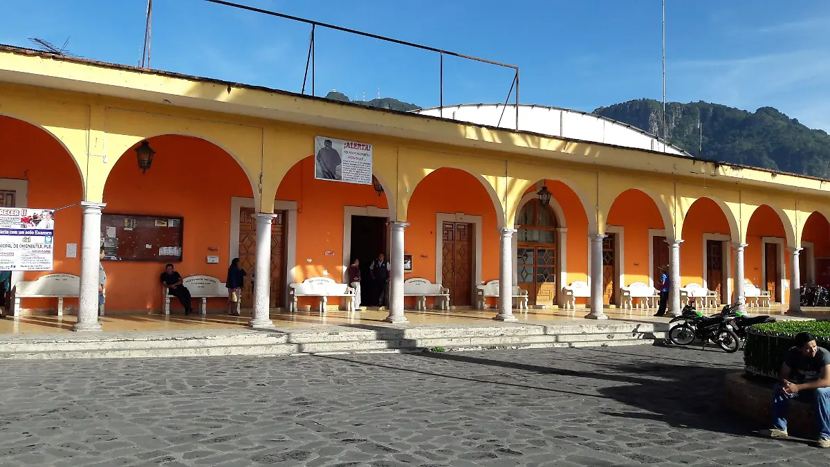 POLICIA CHIGNAUTLA Foto Guillermo Mundo