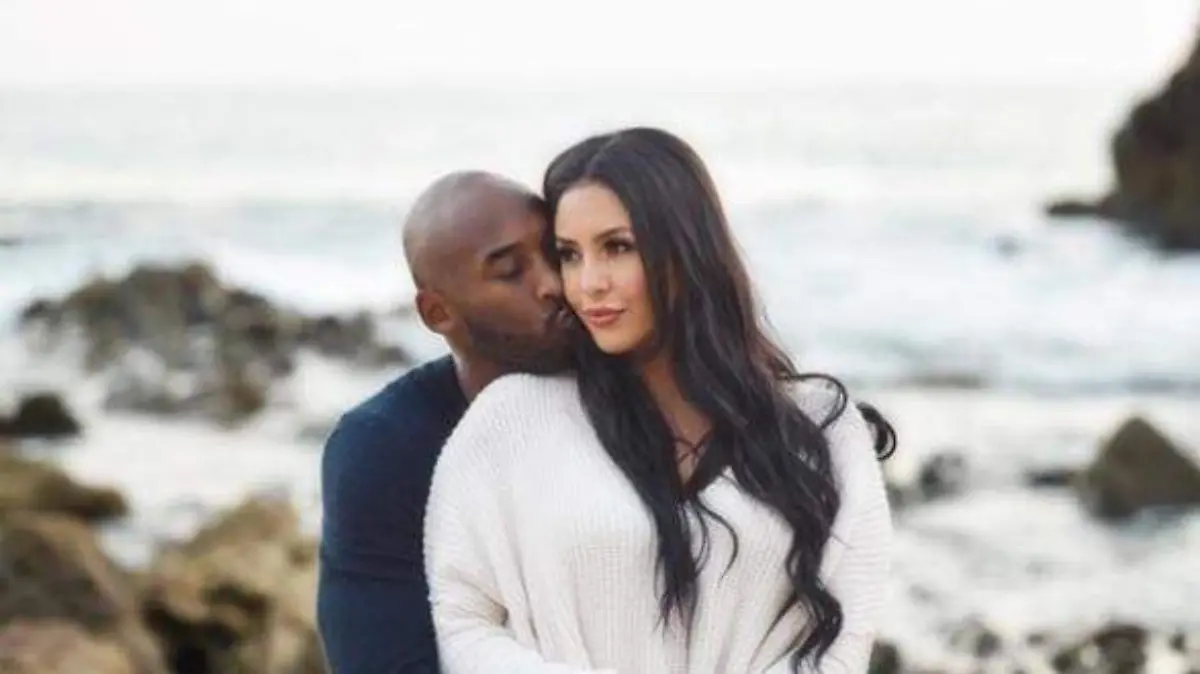 KOBE Y SU ESPOSA