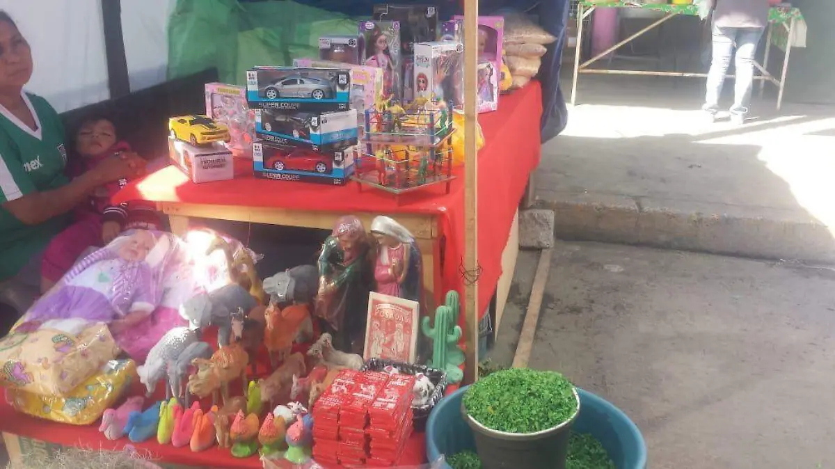 SEGUNDA MERCADO REVOLUCION