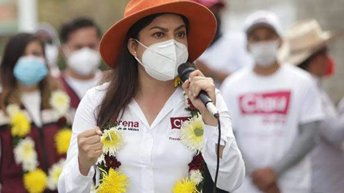 CLAUDIA RIVERA VIVANCO