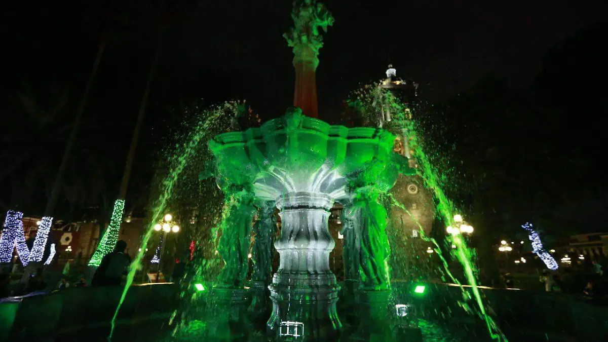 Encendido mes patrio 1