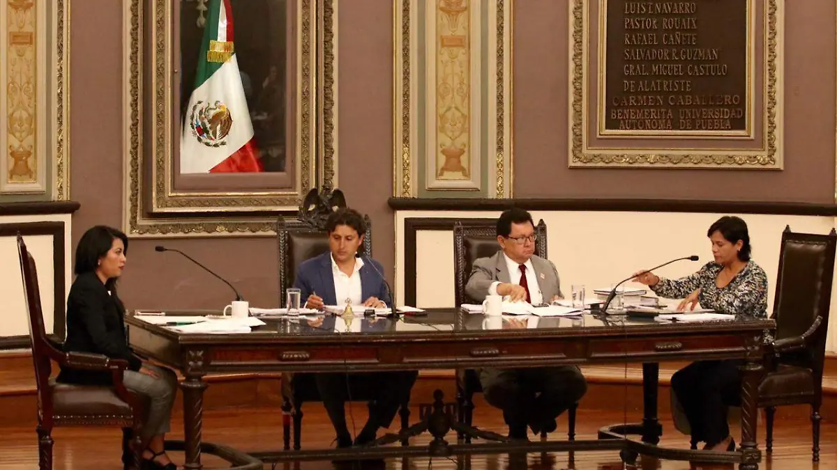CONGRESO APROBACION DE COMISIONES
