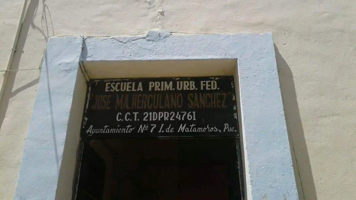 ESCUELA IZUCAR