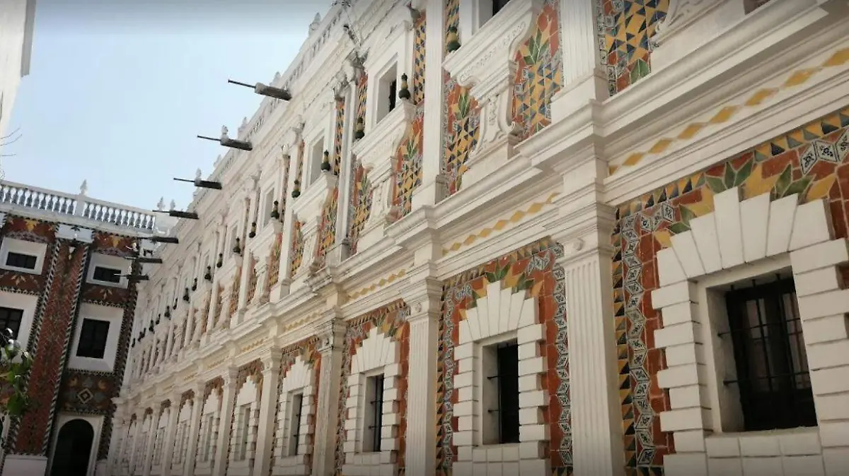 PATIO DE LOS AZULEJOS