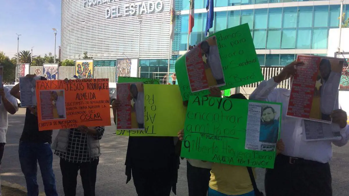manifestacion familiares
