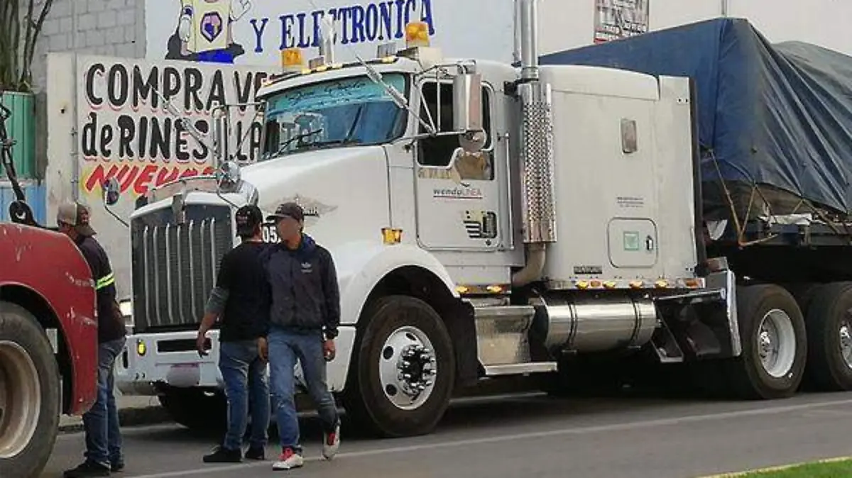 tractocamion