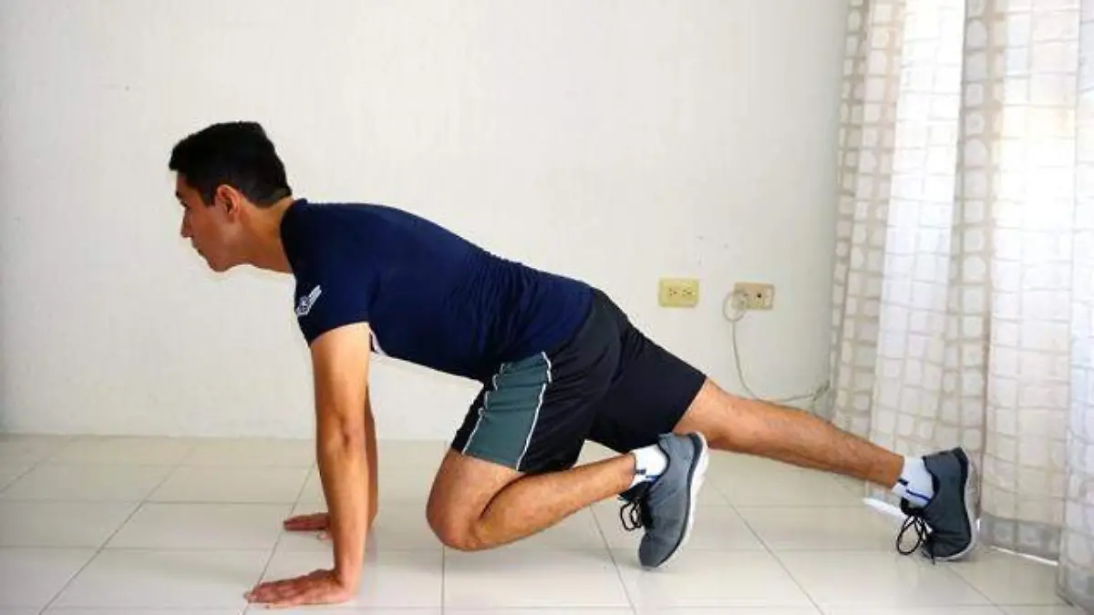 4-MOUNTAIN CLIMBER