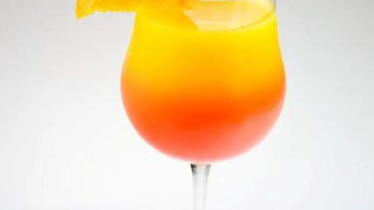 Tequila_Sunrise_cortesia TheCulinaryGeeken wikimedia commons