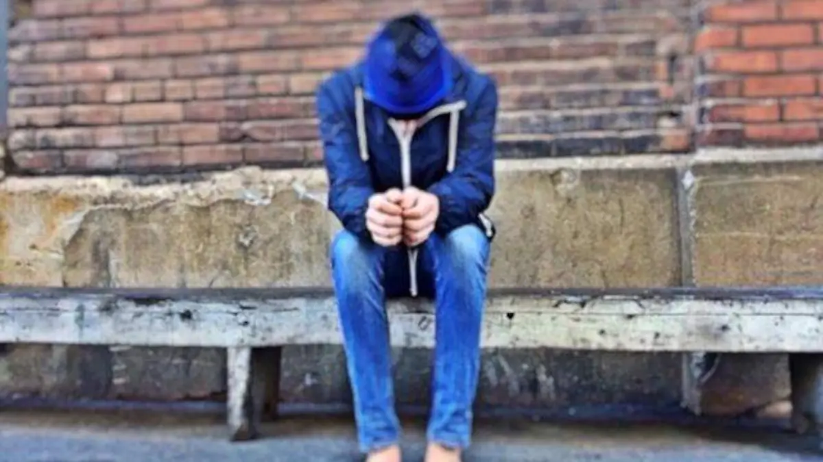 youth-blue-clothing-lonely-outerwear-denim-652224-pxhere.com