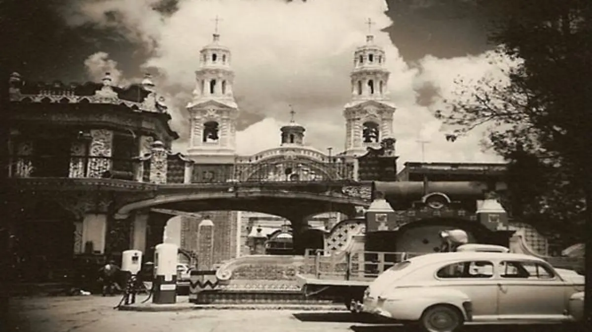 Antigua-gasolinera-en-el-Paseo-Bravo-Fondo-Juan-Crisóstomo-Méndez