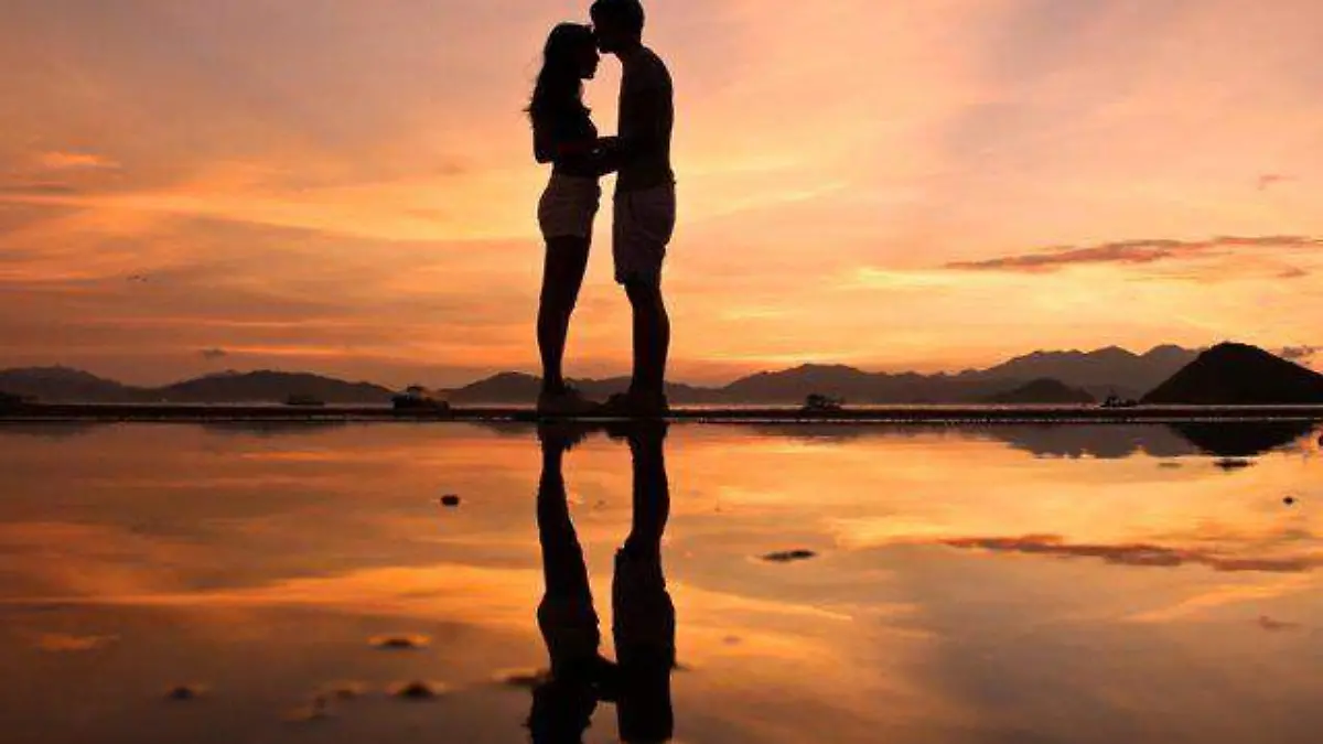 PIXNIO-300928-4580x3021