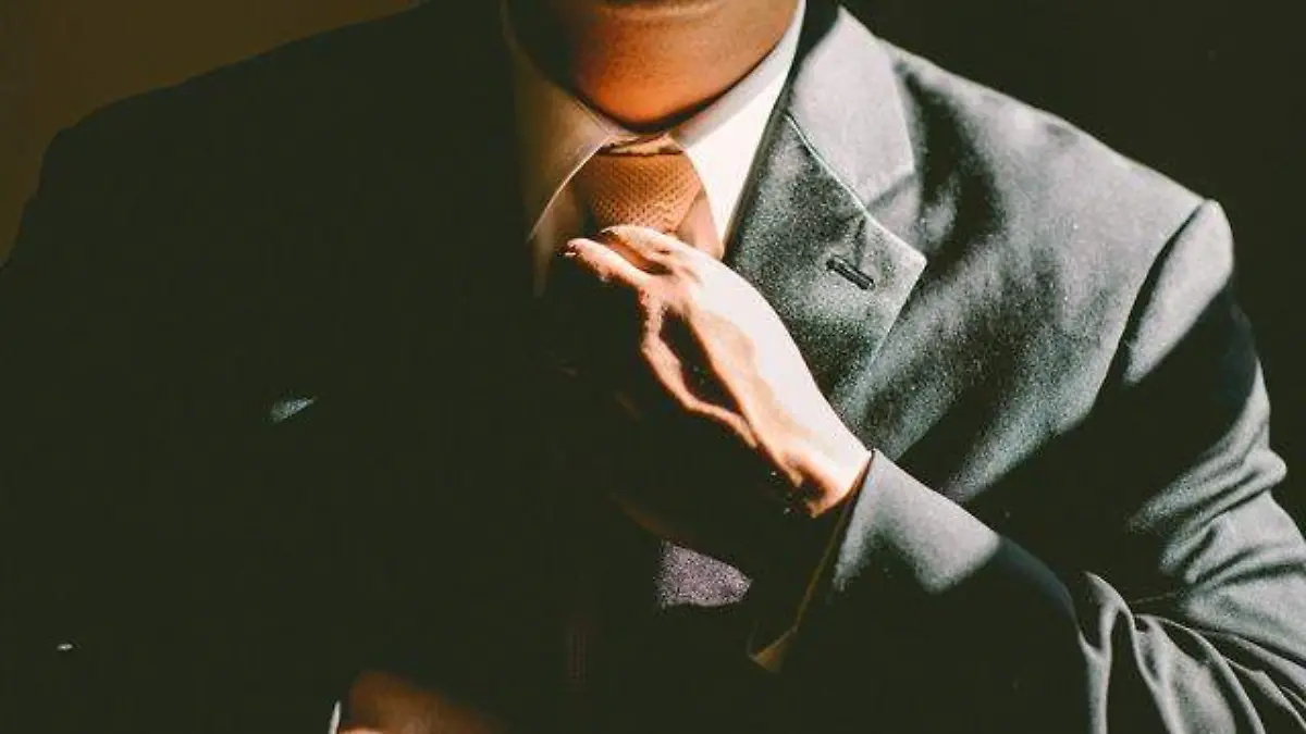 man-person-suit-tie-gentleman-elegance-102798-pxhere.com