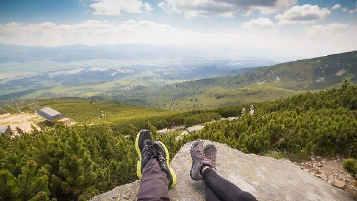 landscape-nature-wilderness-walking-person-mountain-706624-pxhere.com