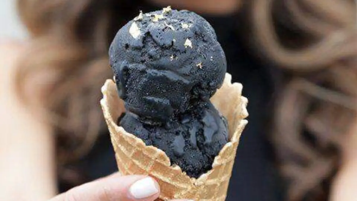 Helado negro