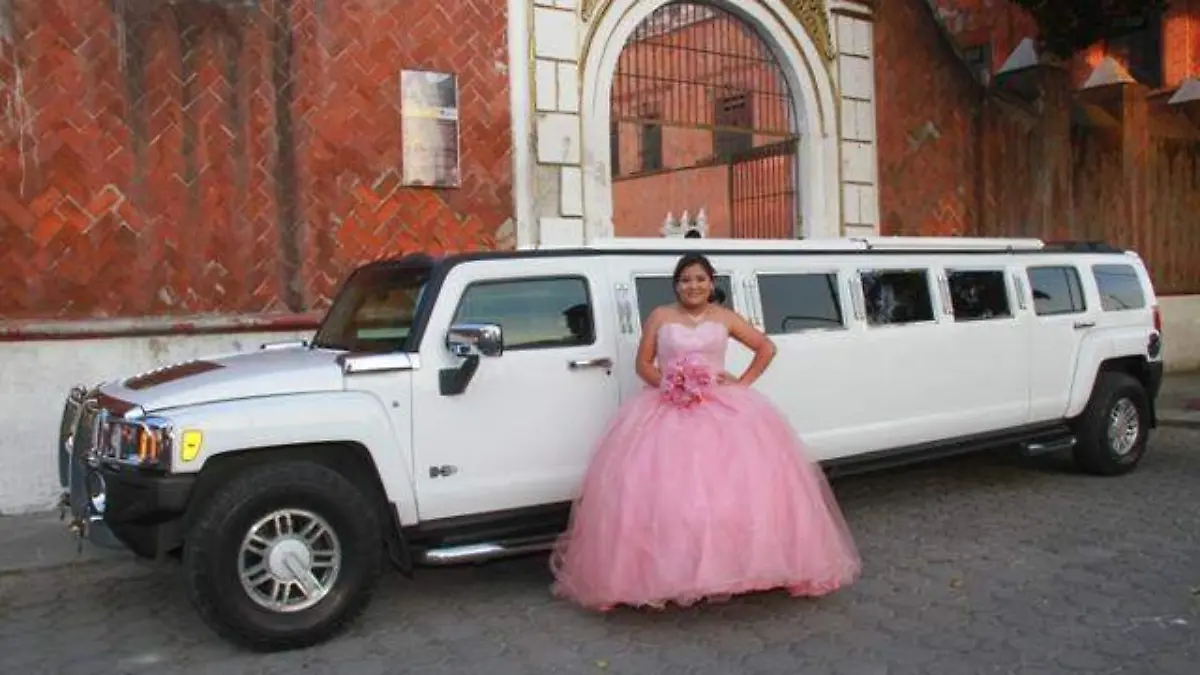 la quinceañera