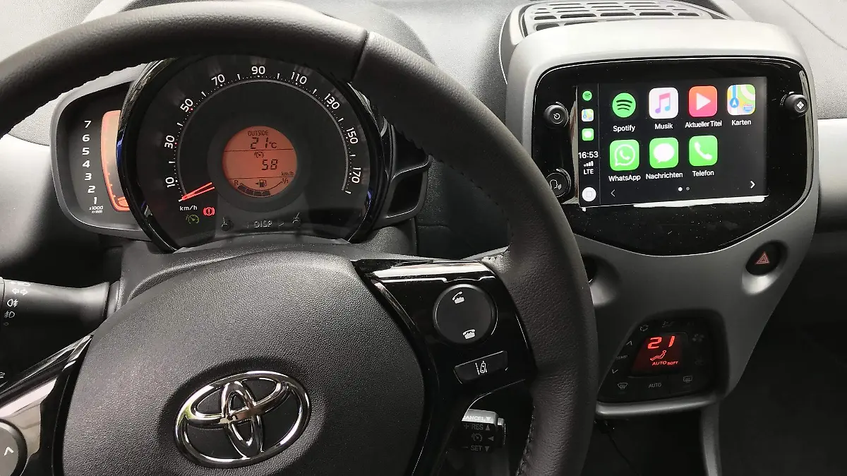 Ventajas de conectar el celular al automóvil, conoce Apple Carplay y Android Auto