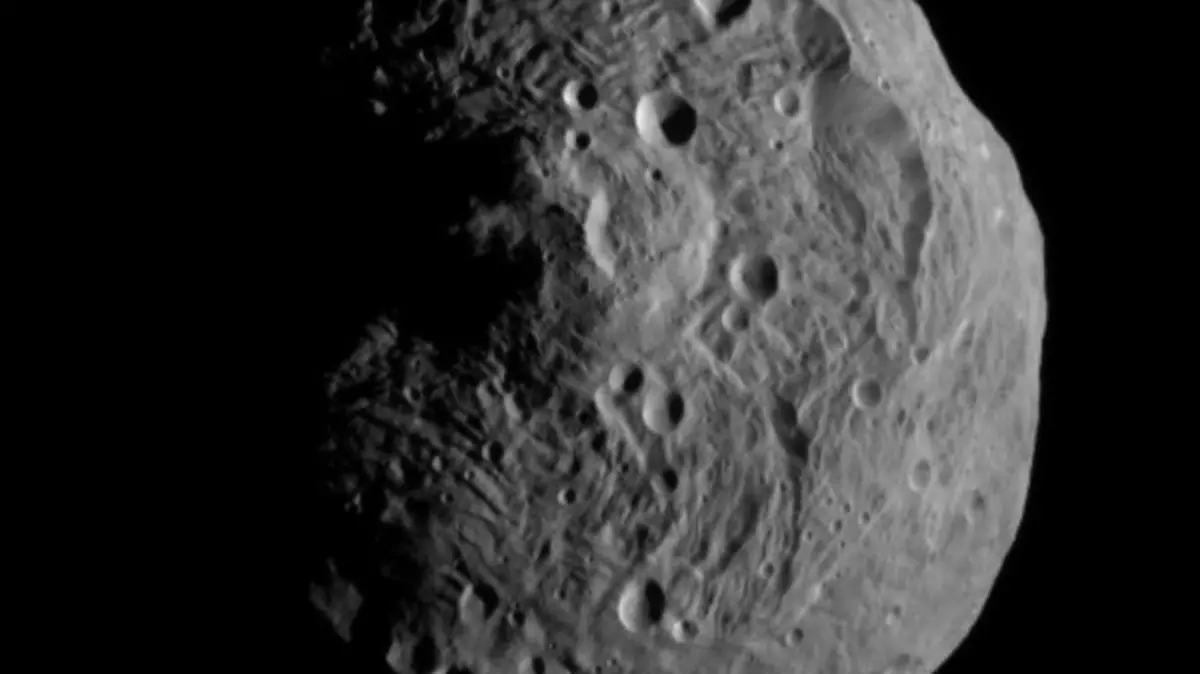 Vesta, por la sonda Dawn (NASA)