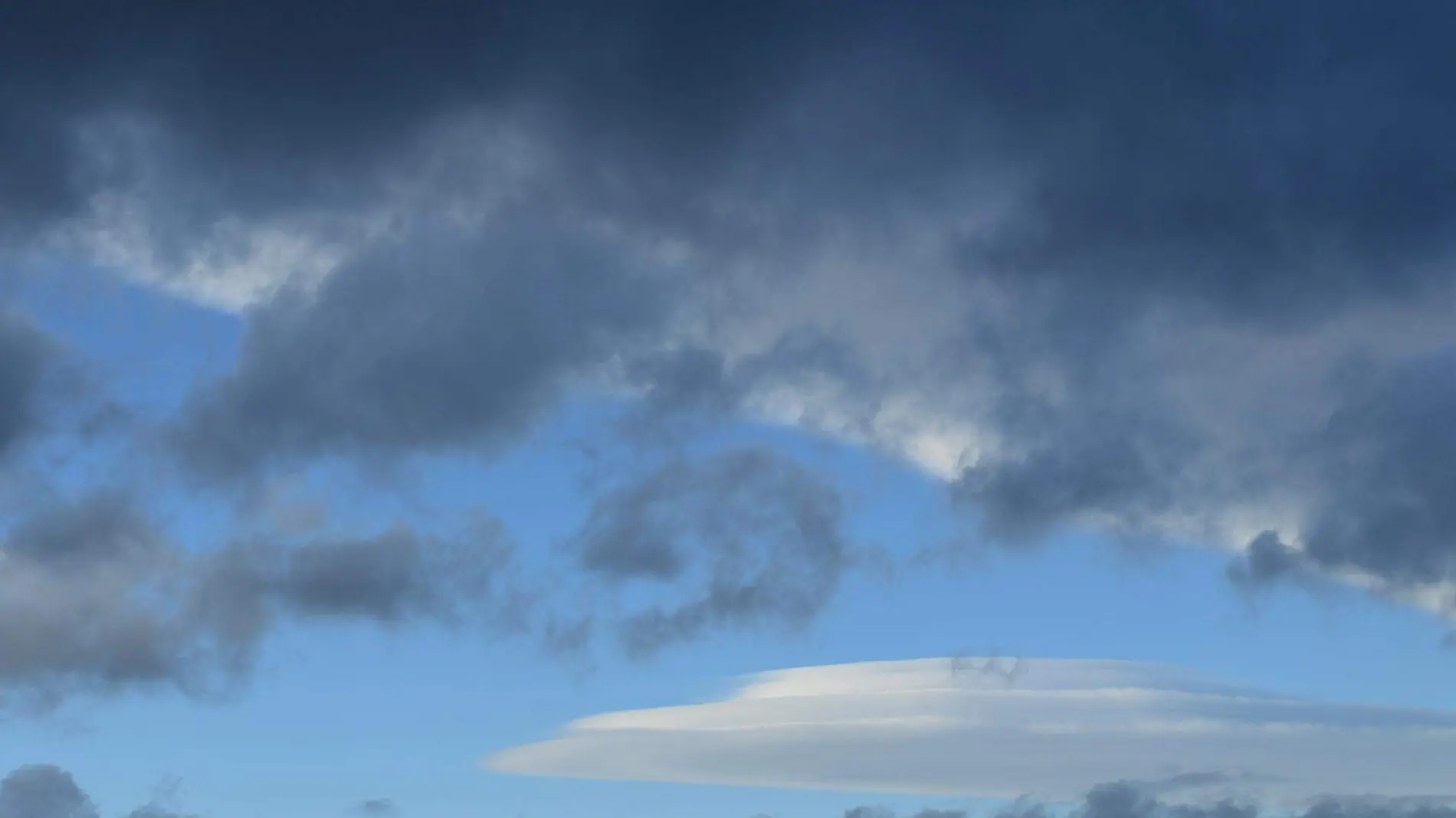 cloud-shaped-ufo