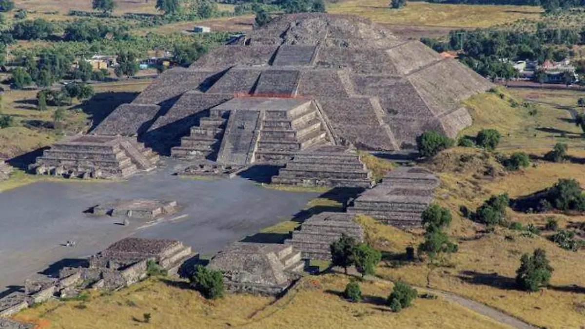 1 portada principal_ piramide de la luna