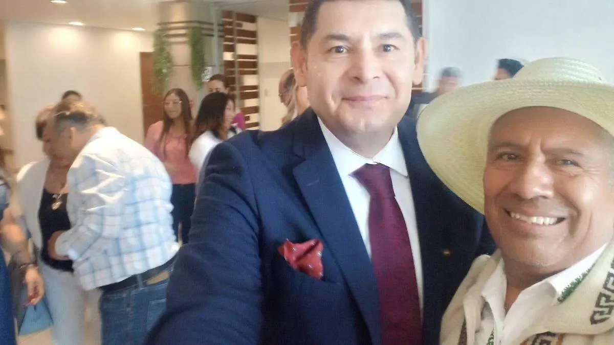 Secretario de Educación, Manuel Viveros
