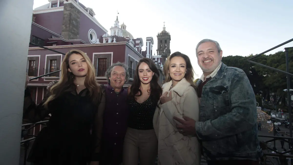 LOS DE EN MEDIO (1)