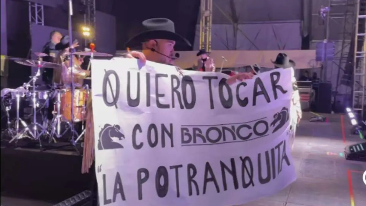 Bronco cumple sueño a tecladista y lo sube a interpretar La Potranquita
