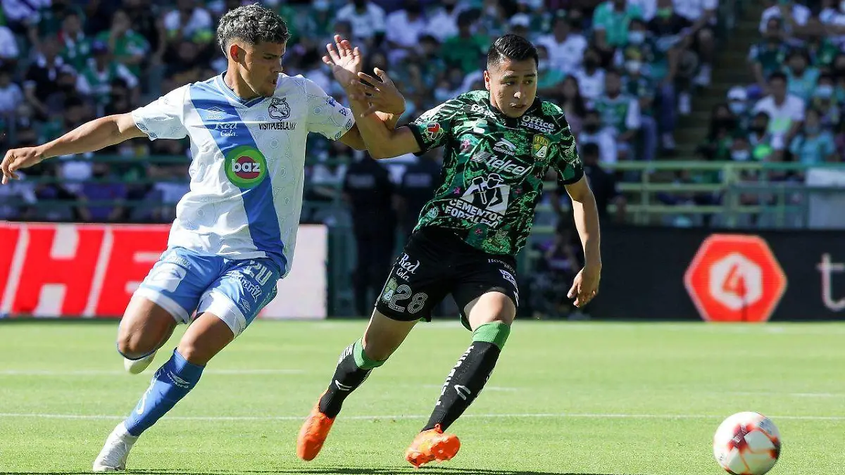 Resurge La Franja en León, doma a la fiera en el Nou Camp
