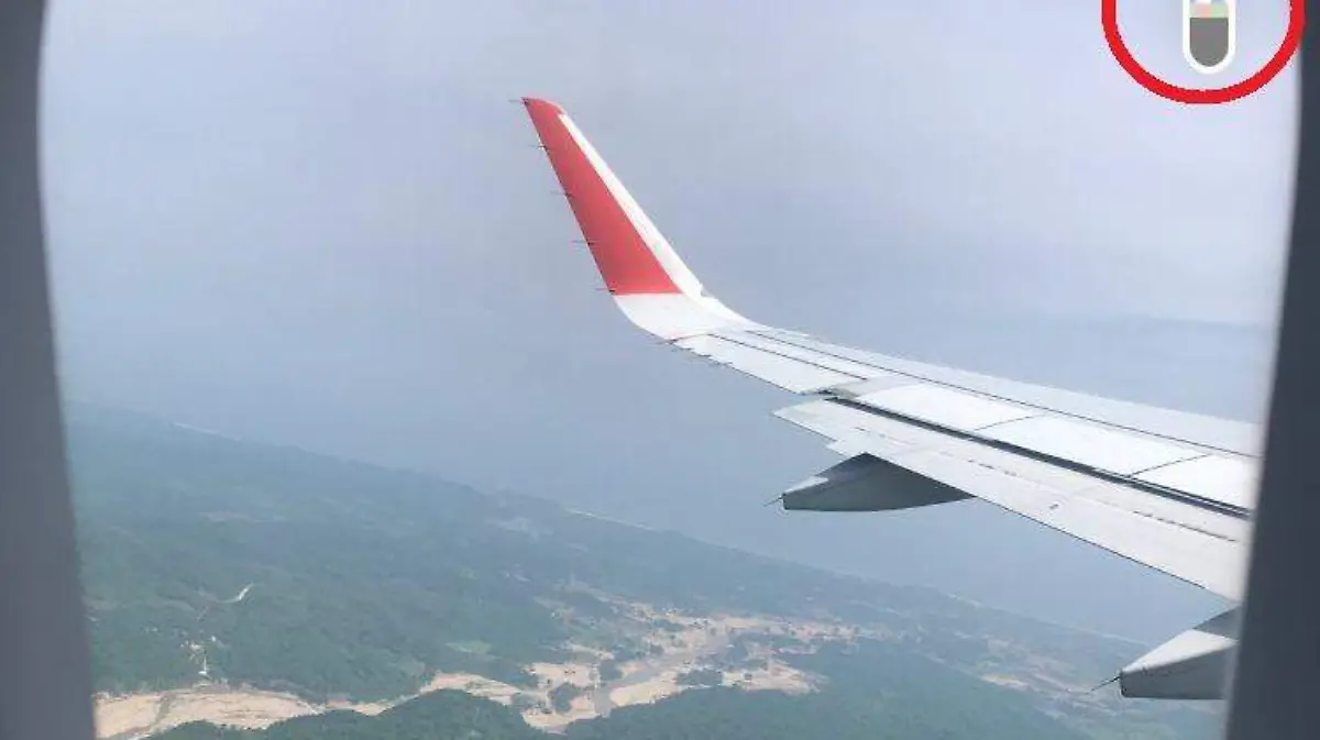 En la parte inferior, junto con los grosores de trazo, aparecerá el botón de pixelear o difuminar