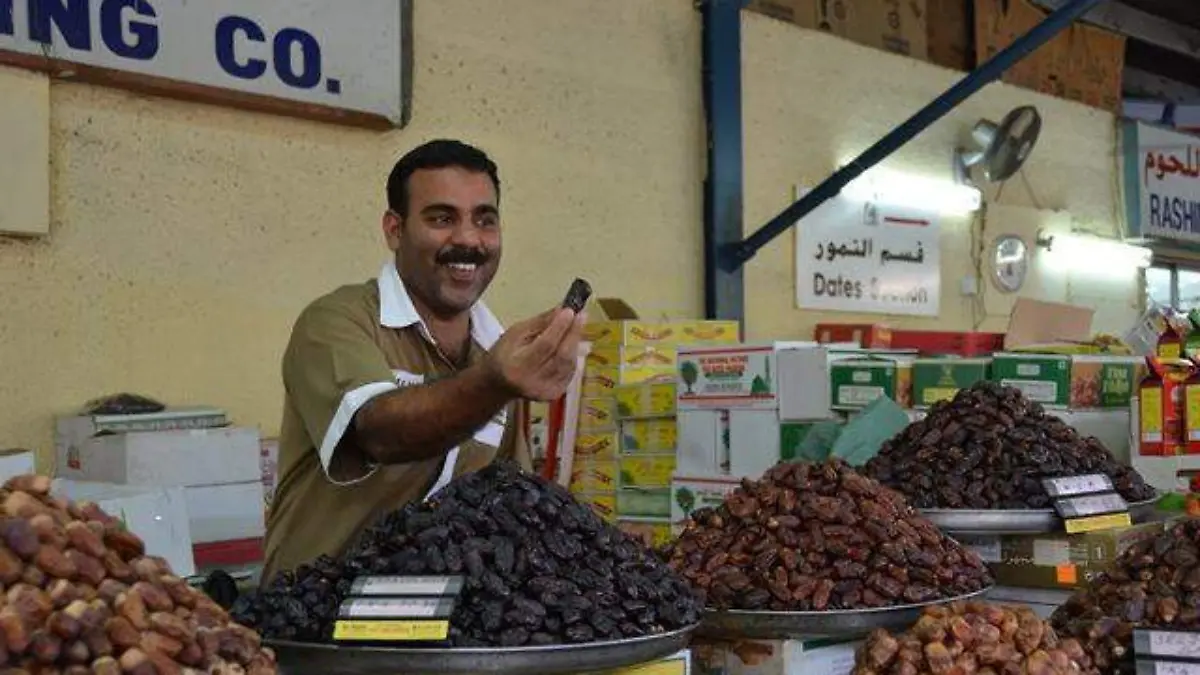 city-food-vendor-produce-dubai-market-1050528-pxhere.com