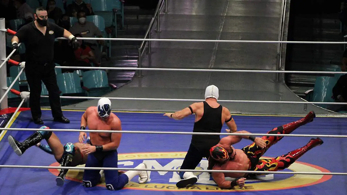 La mesa estaba servida para una antológica reacción de los técnicos con los Atlantis castigando con sendas palancas a Euforia y Titán
